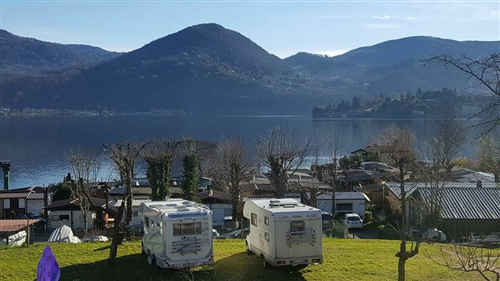 Campeggio "Castellania del Lago d'Orta" **