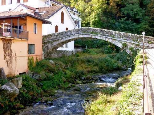 Il ponte sul Pellino